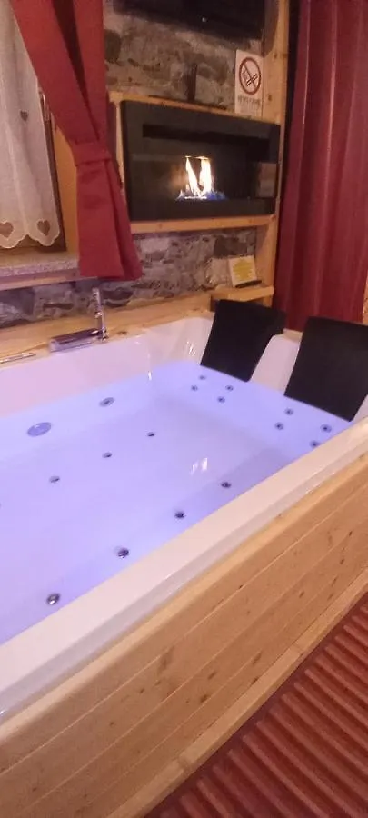 MINI PISCINA e VASCA IDROMASSAGGIO, SAUNA-AL RANCH DOLOMITI PASSION SPA appartamenti Pieve di Cadore 0*,  Italia