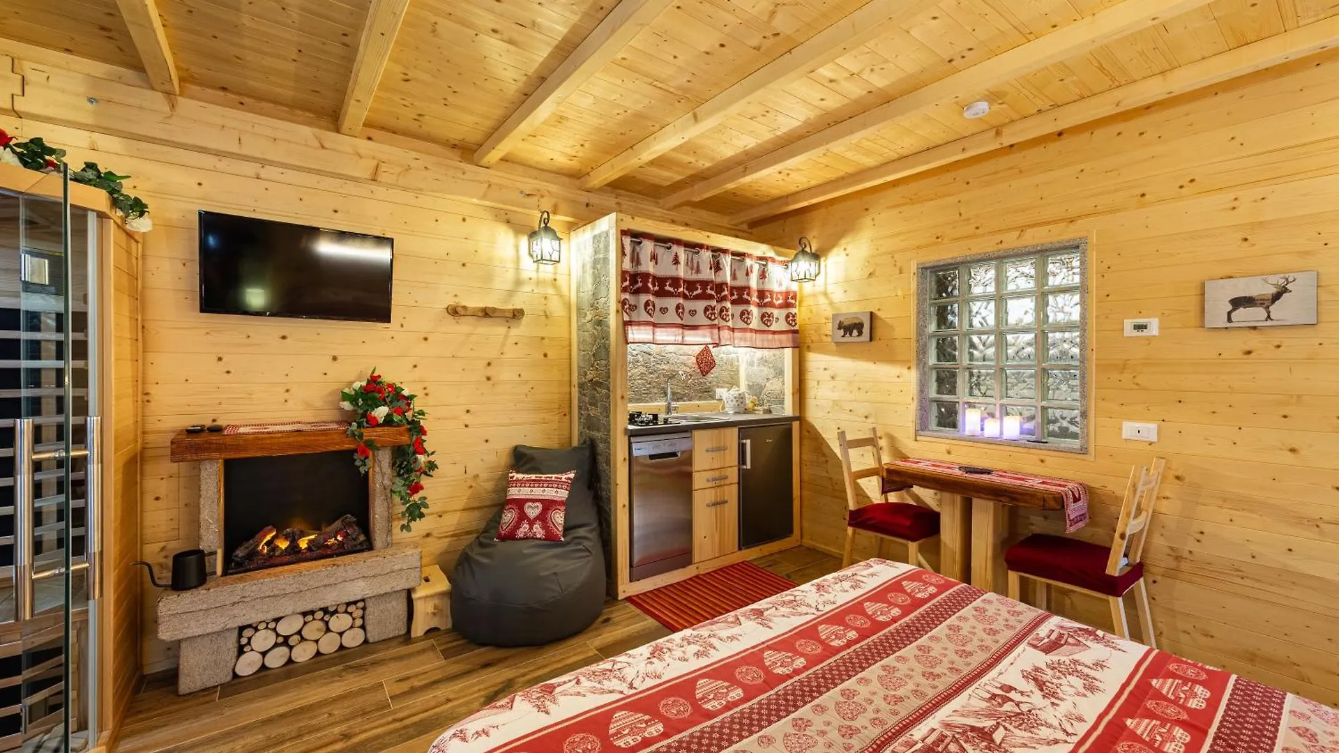 MINI PISCINA e VASCA IDROMASSAGGIO, SAUNA-AL RANCH DOLOMITI PASSION SPA appartamenti Pieve di Cadore