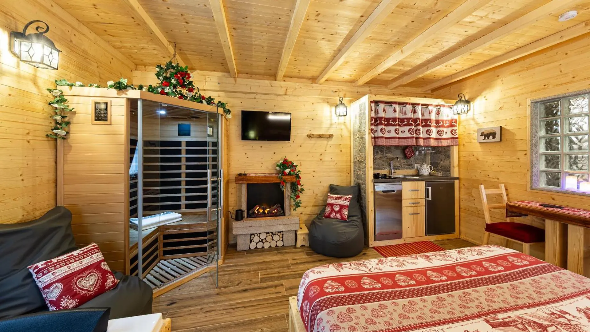 MINI PISCINA e VASCA IDROMASSAGGIO, SAUNA-AL RANCH DOLOMITI PASSION SPA appartamenti Pieve di Cadore 0*,  Italia